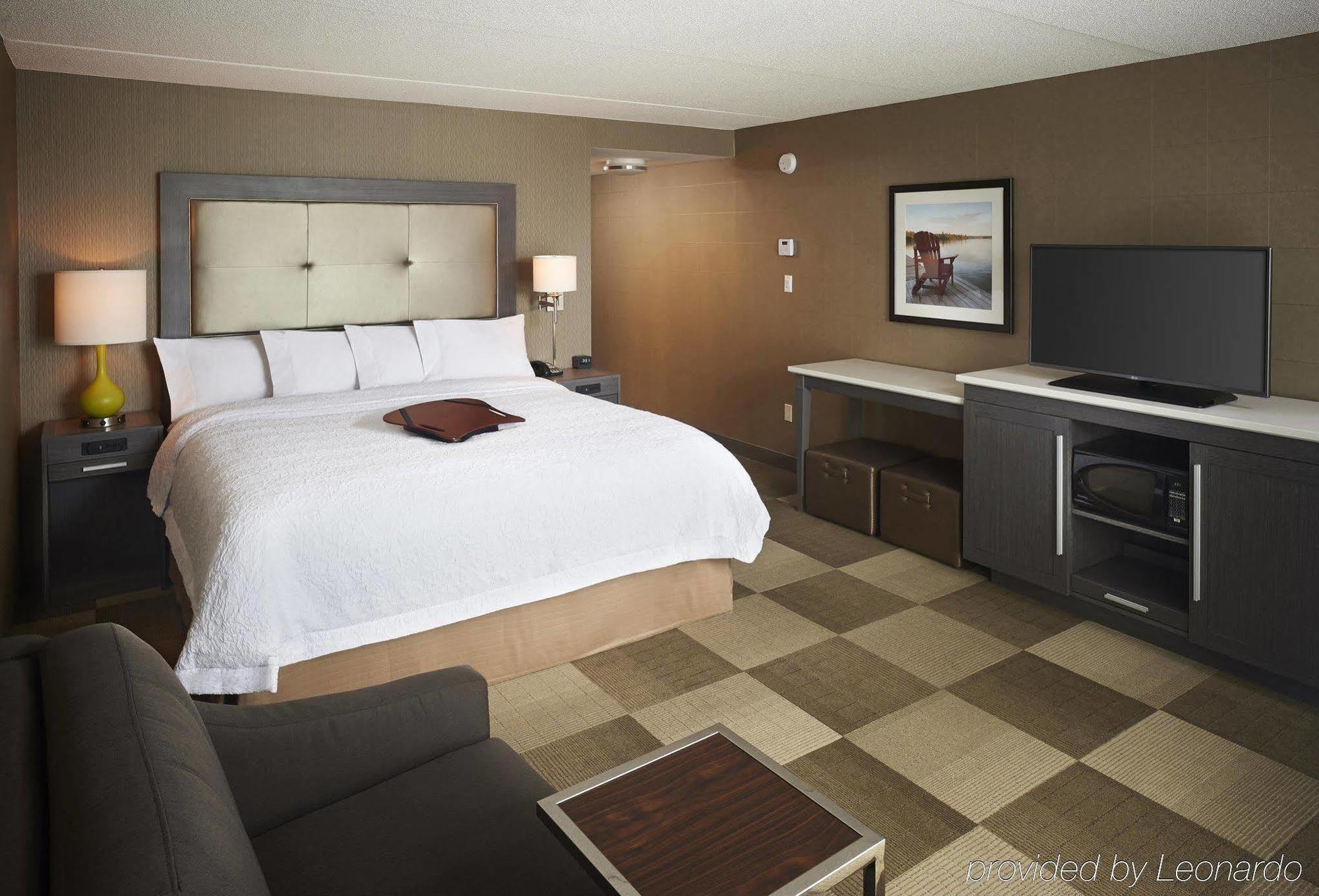 Hotel Hampton By Hilton 3*